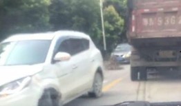 梅州车祸爆料视频最新消息,视频爆料揭示事故惊人细节