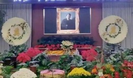 网红爆料被寄花圈视频,揭秘背后惊人真相！