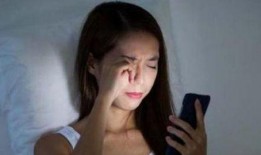 女生熬夜娱乐吃瓜酱视频,女生娱乐生活新趋势